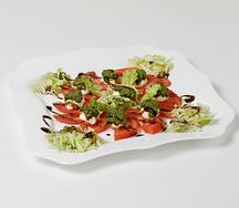 Салат Помидоры с моцареллой