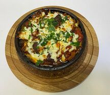 Аджапсандали запеченный с сыром