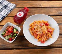 Комбо с Сливочно-томатной пастой с курицей (с клюквенным морсом)