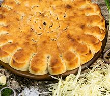 Осетинский пирог с капустой, яйцом и зеленью