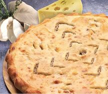 Осетинский пирог с курицей и сыром