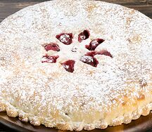 Осетинский пирог с вишней и творогом