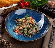 Салат по-грузински с орехами