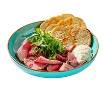 Ростбиф с соусом из тунца