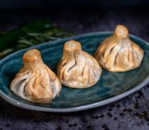 Обжаренные хинкали из говядины