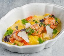 Равиоли с сибасом и креветками