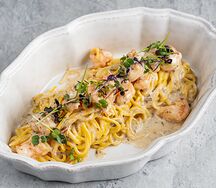 Спагеттини с креветками и трюфельным маслом