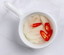 Чесночный уксус с чили