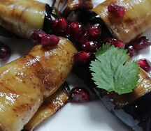Баклажанные рулетики с орехом