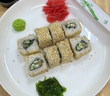 Калифорния с кунжутом и угрем