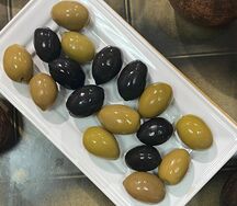 Оливки и маслины гигантские