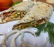 Шаурма на гриле с курицей