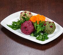 Ассорти из пхали