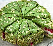 Торт цельный Фисташка и малина
