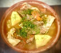 Тушеная говядина с овощами