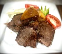 Жареная говядина с картошкой
