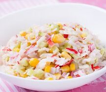 Салат с крабовыми палочками