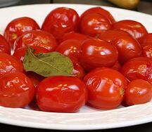 Маринованные помидоры черри