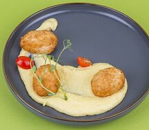 Куриные котлетки с картофельным пюре
