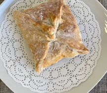 Слойка с яблоком и лимоном