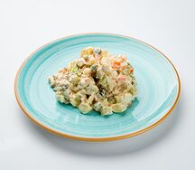 Салат Оливье с курицей