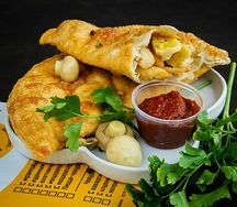 Чебурек с картошкой и грибами