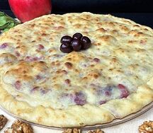 Осетинский пирог с вишней Балджын