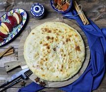 Осетинский пирог с яблоком и корицей (Фэдкуджын)