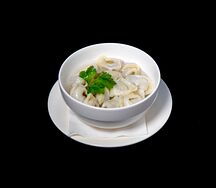 Пельмени с бульоном