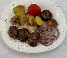 Бастурма из говядины с овощами
