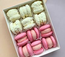 Сет макарон Земляничный улун, Рафаэлло M