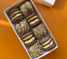 Макарон Печенье топлёное молоко и взбитая карамель с солёным крекером S