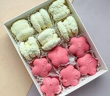 Сет макаронс Рафаэлло и Клубнично-кокосовое мороженое M