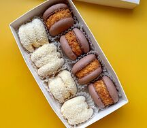 Сет макарон Медовик, Рафаэлло, S 