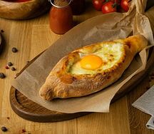 Хачапури по-аджарски