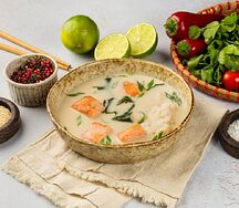 Сливочный суп с лососем