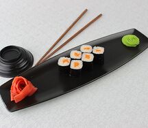 Ролл с лососем