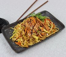 Удон с Лососем терияки