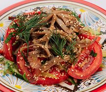 Салат Бахор с говяжьим языком