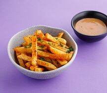 Картофель фри с соусом