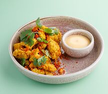 Курица карааге с манго-майо