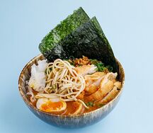 Трюфельный рамен пайтан с цыпленком