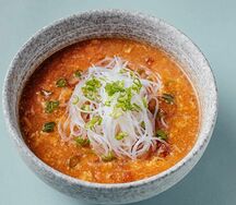 Томатный суп с яйцом