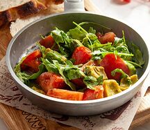 Салат с авокадо