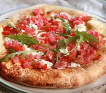 Пицца Гурмэ с тартаром из тунца