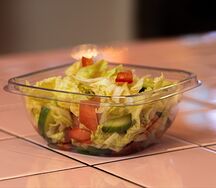 Салат с песто