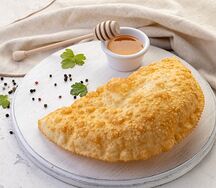 Чебурек Четыре сыра