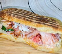 Шаурма куриная халяль в чиабатте