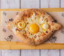 Хачапури по-аджарски