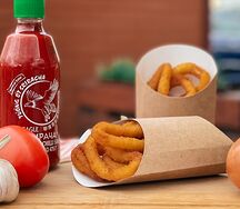 Кольца кальмара фри порция S и соус на выбор (сырный, томатный, кисло-сладкий, барбекю)